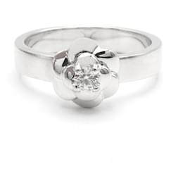 Anillo Chanel Camelia en oro blanco 18K y diamante