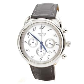 Hermès Relógio Arceau Chrono (modelo AR4.910).