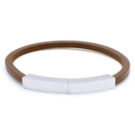 Very pretty Hermès bracelet.
