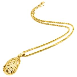 Collier Yves Saint Laurent.