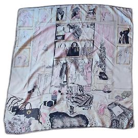 Foulard Christian Dior en soie couleur eggshell