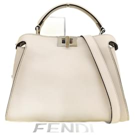 Borsa essenziale Peekaboo Iconic di Fendi