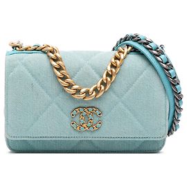 Cartera 19 de Chanel en Denim Azul