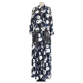 Robe maxi à manches trois quarts en sequins bleus/blancs et cristaux Chanel