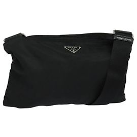 PRADA Schultertasche aus schwarzem Nylon Auth gh414