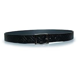 Schwarzer Leder-Gürtel mit geprägtem B-Logo von Burberry
