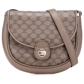 Céline Cruzada de cuero Macadam marrón de Celine