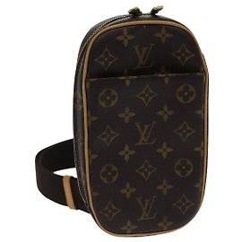 LOUIS VUITTON Pochette Gange Monogram Borsa a Spalla M51870 LV Auth 88899SAV