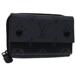 Billetera Compacta Discovery Monogram Eclipse LOUIS VUITTON M67630 LV Auth 70054SM