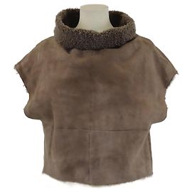 Top senza maniche in suede marrone di Brunello Cucinelli