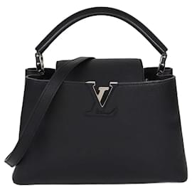 Borsa Capucines PM in Taurillon Nero Louis Vuitton