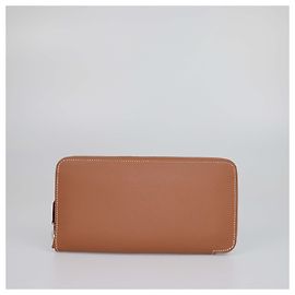Portafoglio Lungo Classico in Seta Evercolor Oro di Hermès