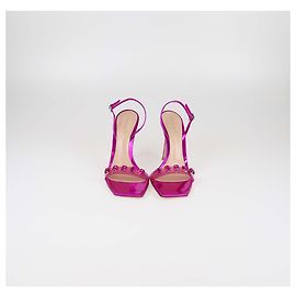 Sandali caramella con nastro impreziositi da cristalli magenta Gianvito Rossi