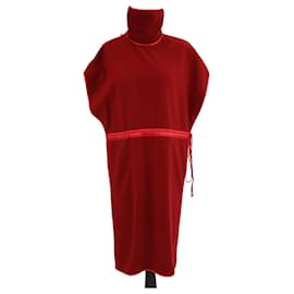 Abito midi tunica rosso con collo alto e cordoncino Gucci