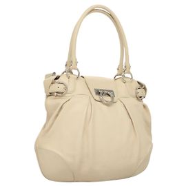 Gancini Handtasche aus Leder in Elfenbein Silber authentisch Salvatore Ferragamo 132891