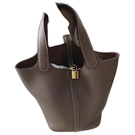 Hermès Picotin 18 Etoupe Oro Dettagli