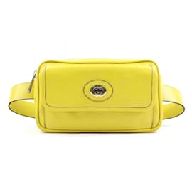 Borsa in pelle a vita con G intrecciato Gucci