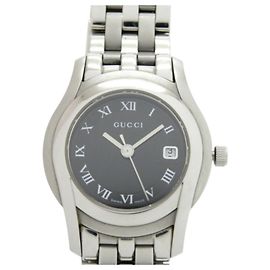 Reloj de cuarzo Gucci 5500L de acero inoxidable negro y plateado
