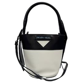 Borsa a Spalla Ouverture 1BE015 di Prada
