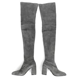 Botas de ante gris oscuro por encima de la rodilla Prada Otoño 2015