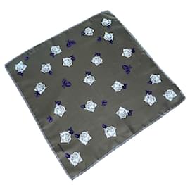 Bandana Georges Rech anos 90 em seda bronze com estampa de rosas cinzas e roxas