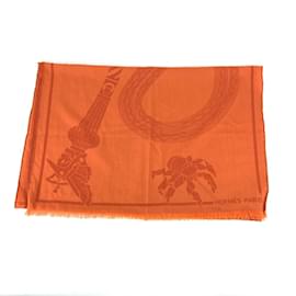 Chal de lana con estampado de Caballo de Hermès