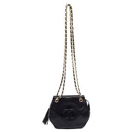 Borsa a Spalla Chanel in Pelle di Agnello con Marchio Coco Nera