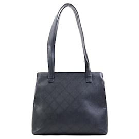 Borsa a spalla in pelle di vitello grana nera Chanel