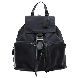 Gucci Rucksack aus schwarzem Nylon und Leder