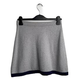 Falda Chanel de cachemira gris