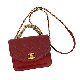 Sac à bandoulière Chanel Small Flap en caviar et cuir de veau