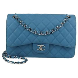 Borsa Chanel Jumbo Classic Double Flap in caviar blu trapuntato