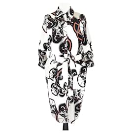 Vestido camisa ceñido de manga tres cuartos con estampado de Carroza Tricolor de Hermès