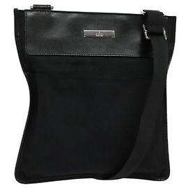 Bolso de Hombro GUCCI Nylon Negro Plata 019 0348 Auth sw1199
