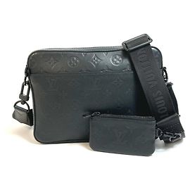 Bolso de mensajero Duo Monogram Shadow de Louis Vuitton