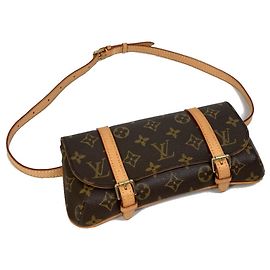 Poche Marel de Cintura en Lona Monogram Louis Vuitton