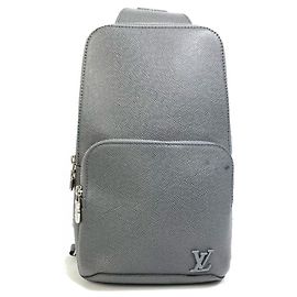 Sac à épaule Avenue Taiga Louis Vuitton