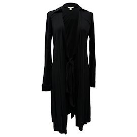 Schwarzes V-Ausschnitt-Kleid aus Rayon in knielanger Länge von Diane von Furstenberg