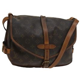 LOUIS VUITTON Monogram Saumur 30 Schultertasche M42256 LV Auth bs28187
