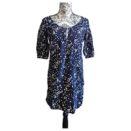 Maison Scotch La Femme Laut Marie Dunkelblaues Kleid mit Weißem Stern Größe 36/S/1
