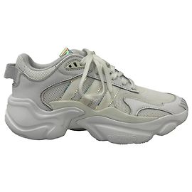 Autre Marque Scarpe Adidas Magmur Runner in poliestere bianco