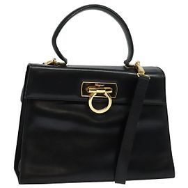 Gancini Handtasche aus Leder Salvatore Ferragamo 2-Wege Schwarz Gold Auth 137421
