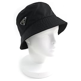 Cappello bucket in Re-Nylon con logo triangolare Prada
