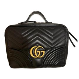 Borsa a mano Gucci Marmont in pelle nera