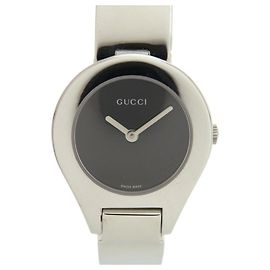 Gucci 6700L Quarz-Uhr aus Edelstahl mit schwarzem Zifferblatt