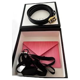 Cintura Gucci GG Marmont in pelle nera