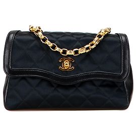 Chanel Nero CC Trapuntato in Raso Bijoux Catena Singola