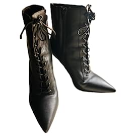 Botines de cordones de cuero negro Aldo