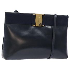 Borsa a Spalla Vala in Pelle Nera e Oro Auth 138416 di Salvatore Ferragamo
