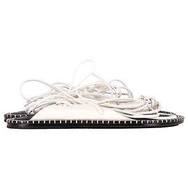 Sandali piatti con lacci Ann Demeulemeester in pelle bianca